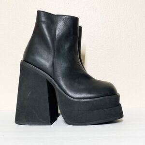 Unif Brat Platform Booties 6 Black Leather Chunky Heel Boot Zipper Zip